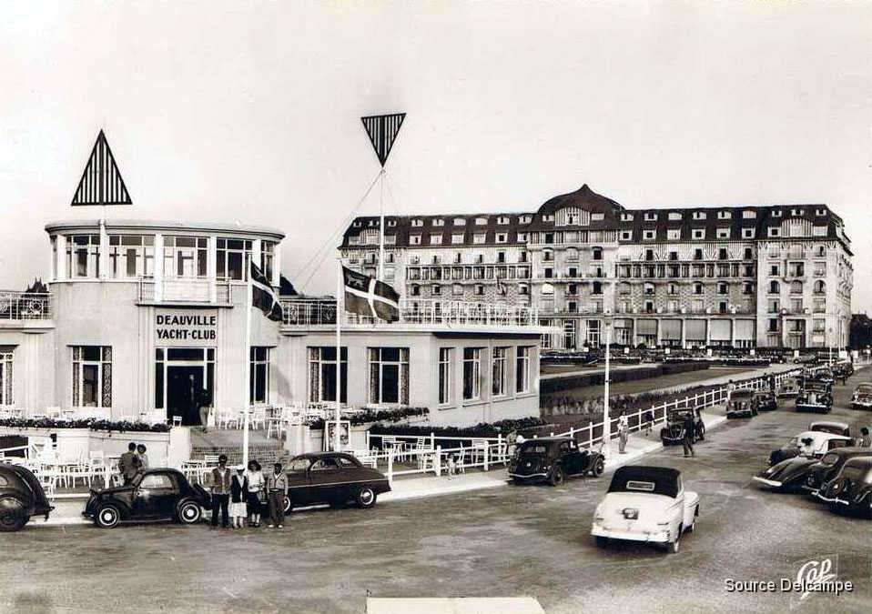 14 Deauville Plage Fleurie et Yacht Club.jpg